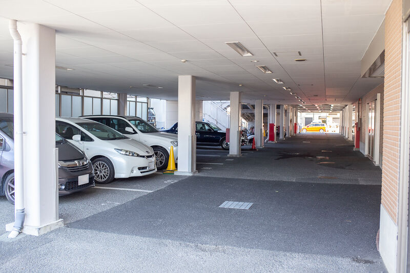 ファミリーホール新川 駐車場１