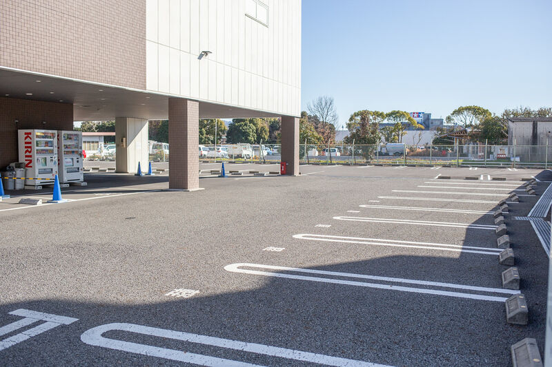 あいネットホール池田 駐車場１
