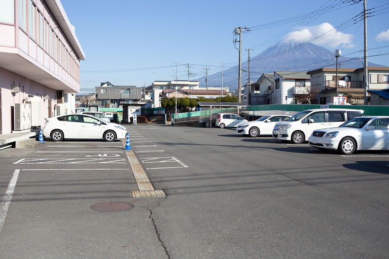 若の宮ホールあかり 駐車場２