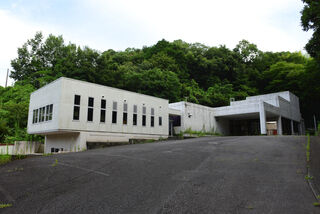 伊豆の国市斎場　梛の杜