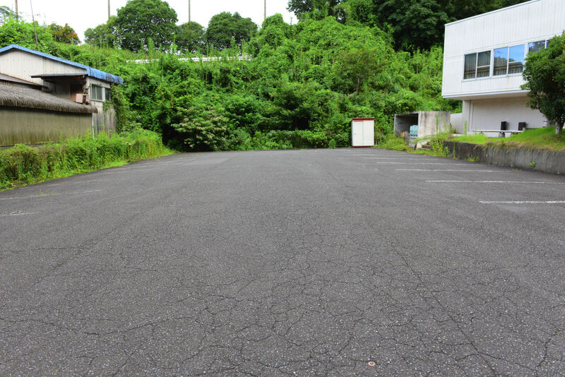 伊豆の国市斎場　梛の杜 駐車場