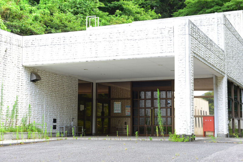 伊豆の国市斎場　梛の杜 入り口