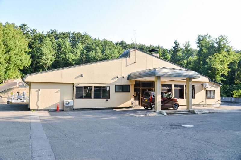 中泊町中里斎場 外観１