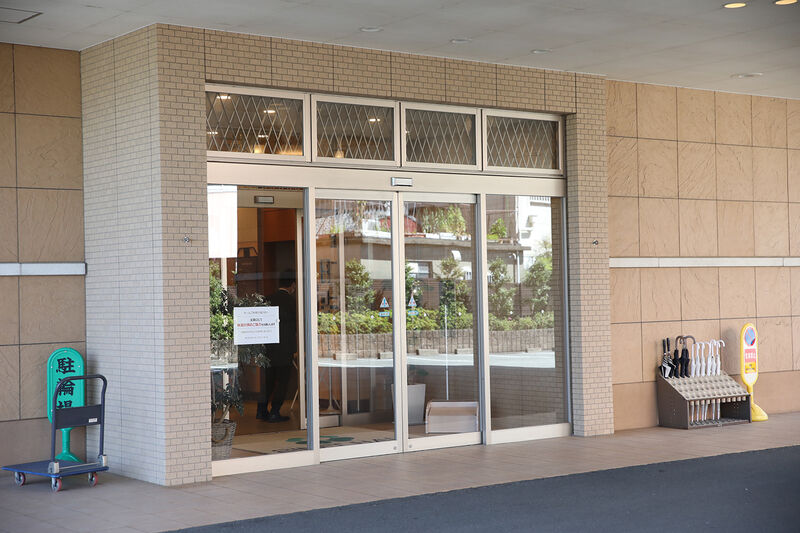 あいネットホール中島 玄関