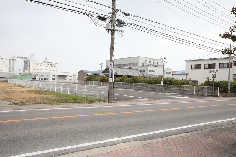 河芸斎奉閣 駐車場