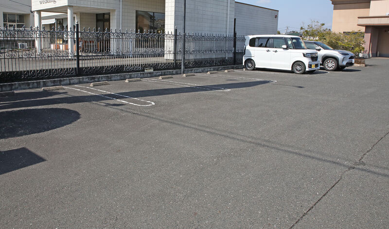 菰野斎奉閣 ー駐車場
