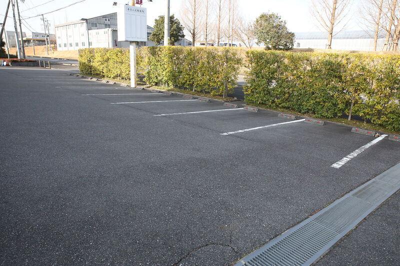 斎場前ホール紫蘭 駐車場２
