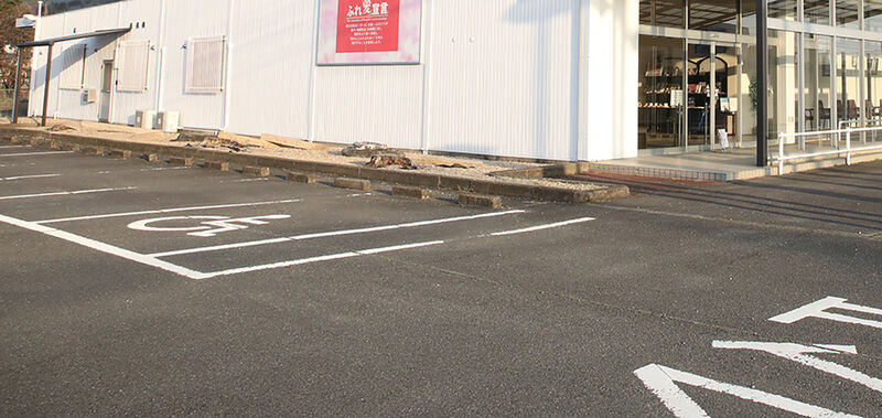 エンディングホール 愛灯館 多度 ー駐車場