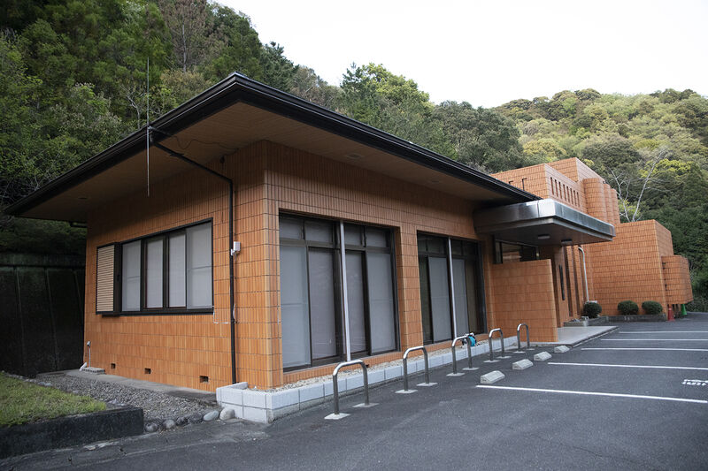 南島火葬場 外観
