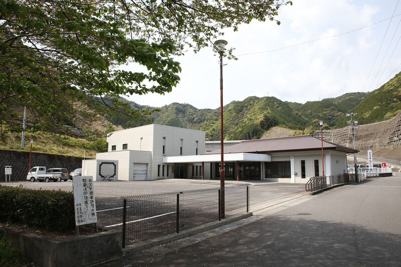 尾鷲市斎場 外観