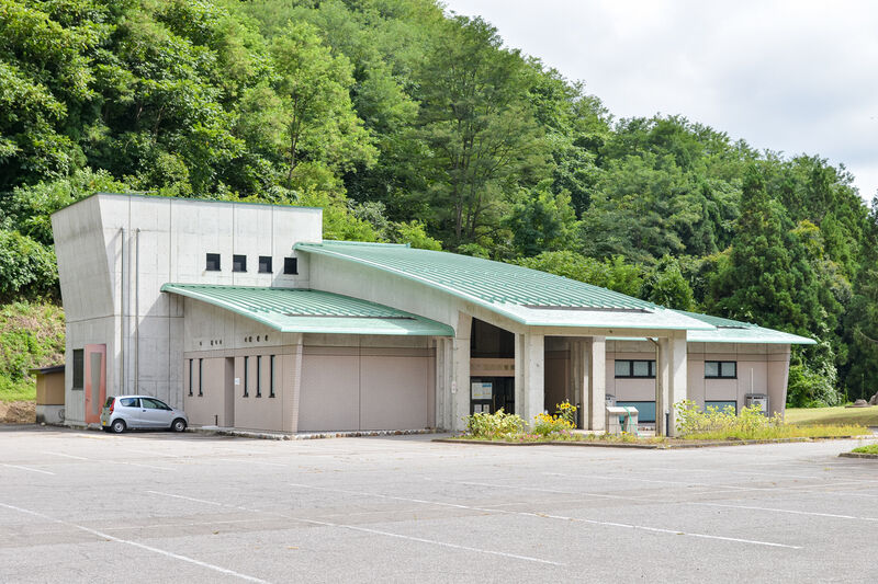 大鰐町斎場　鶯郷苑 外観１