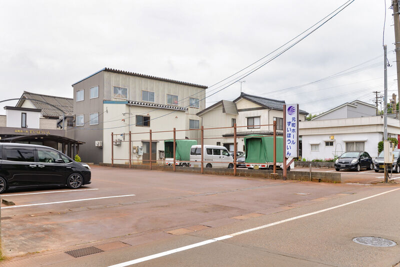 元町ホールずいほういん 入り口