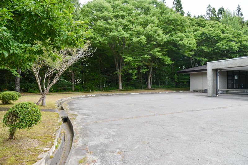 平川市碇ヶ関斎場 駐車場