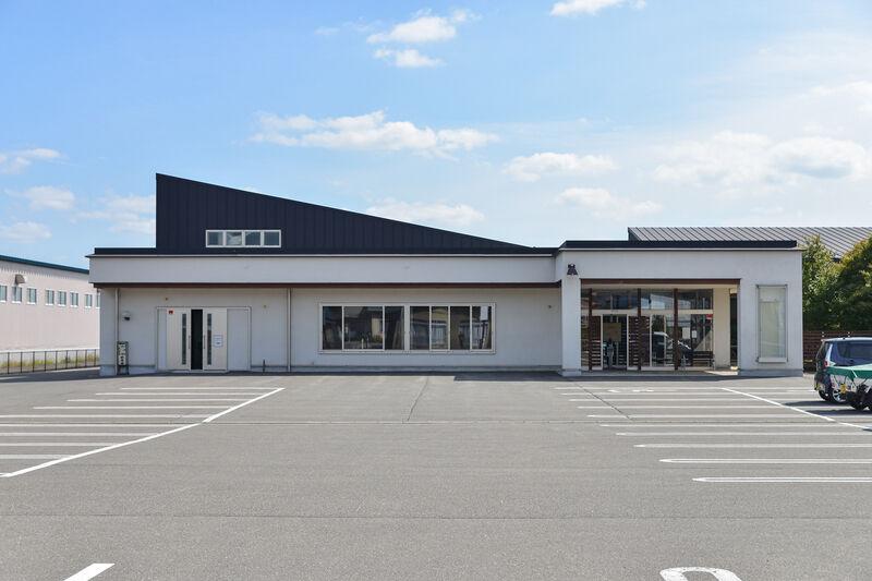 まごころホール十和田 外観２
