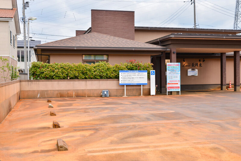 ラソ長岡東 駐車場