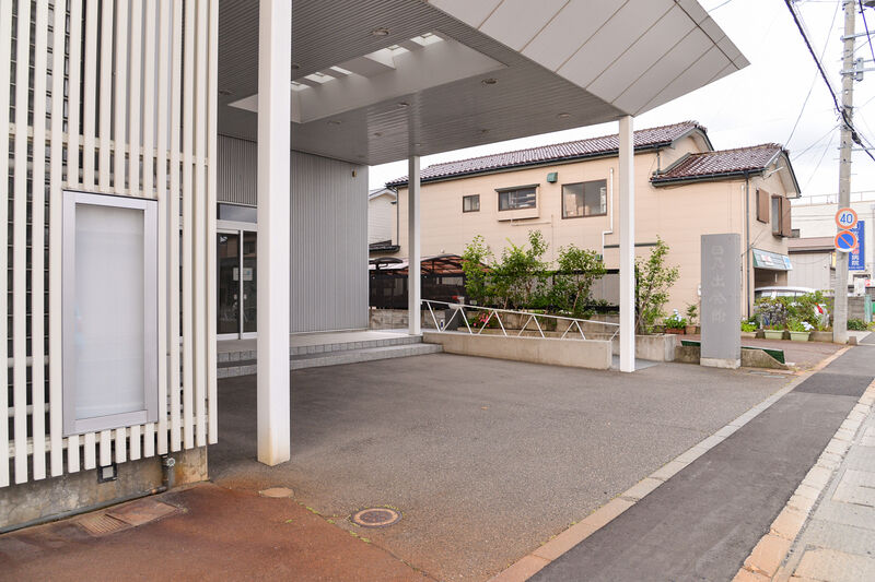 日之出會館 入口