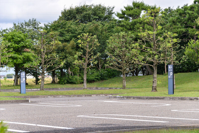 白根斎場 駐車場