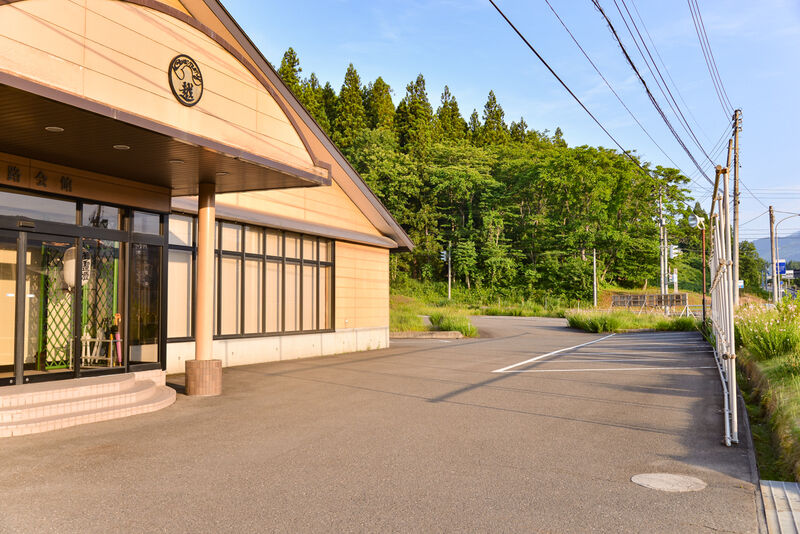 越路会館 駐車場