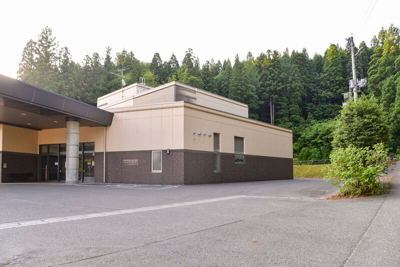 阿賀町斎場 入り口１