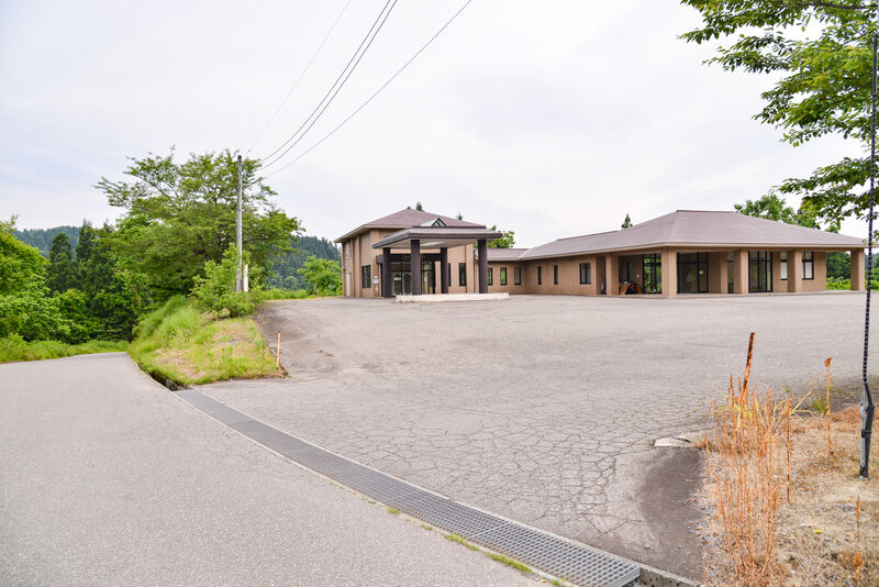 長岡市川口斎場 入り口１