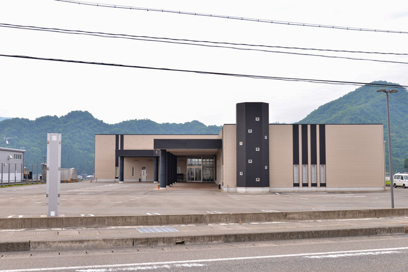 虹のホール　みなみ 外観１