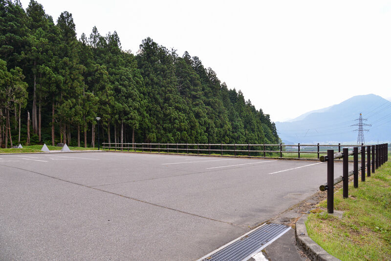 南魚沼市斎場 駐車場