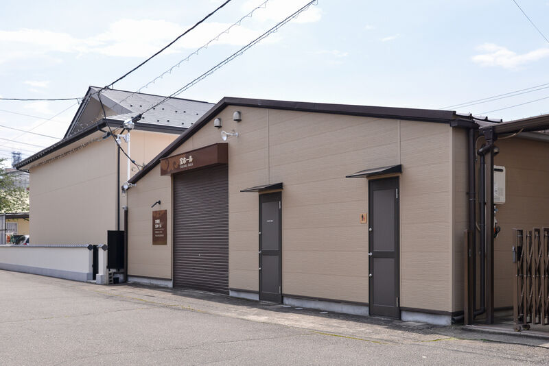宝ホール 外観２