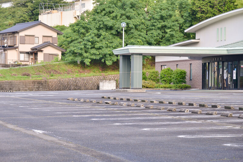 アピオセレモニーホール大月斎場 駐車場