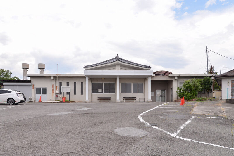 韮崎市営火葬場 外観１