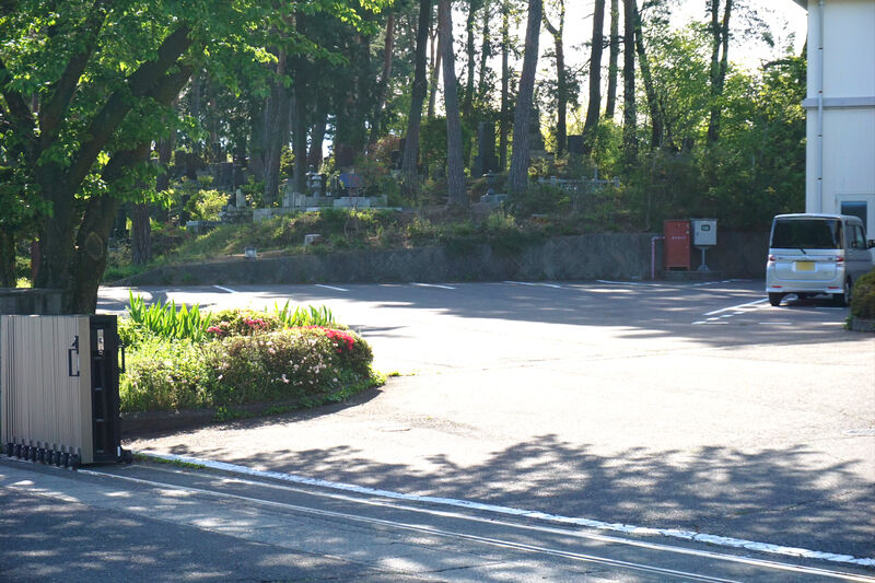 塩尻市斎場 駐車場