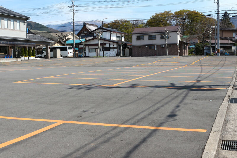ハクゼンホールセレモニー須高会館 駐車場