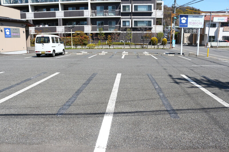 日野岩葬送会館 想樹の杜 駐車場