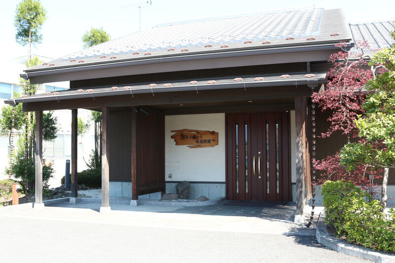 JA虹のホール稲里 入口