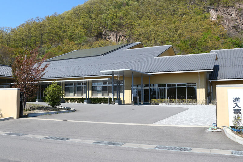 松代斎場 外観２