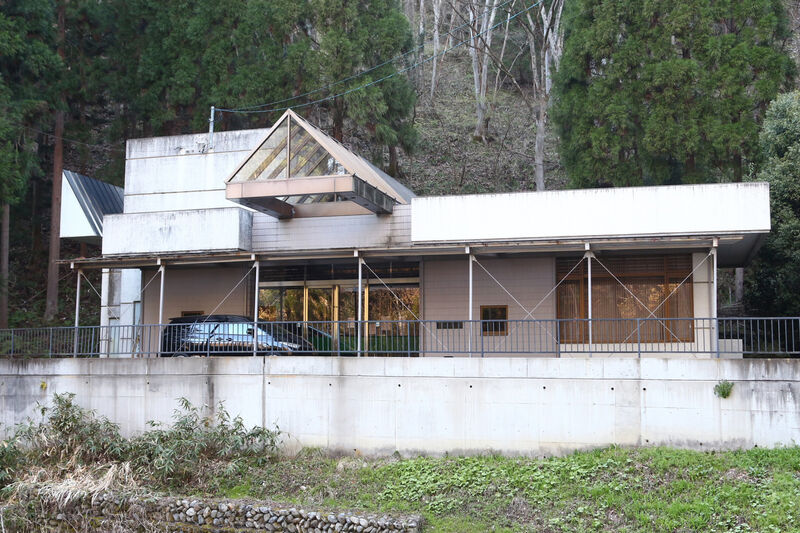 犀峡斎場 外観