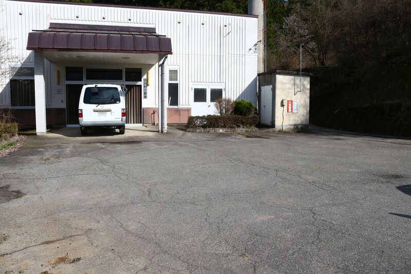 小川村火葬場 駐車場