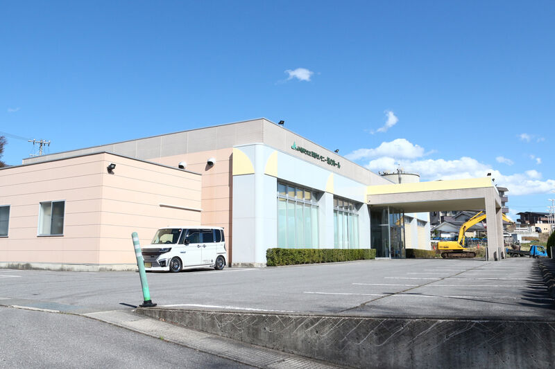 東部セレモニー虹のホール 外観