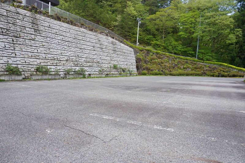 木曽葬斎センター緑聖苑 駐車場