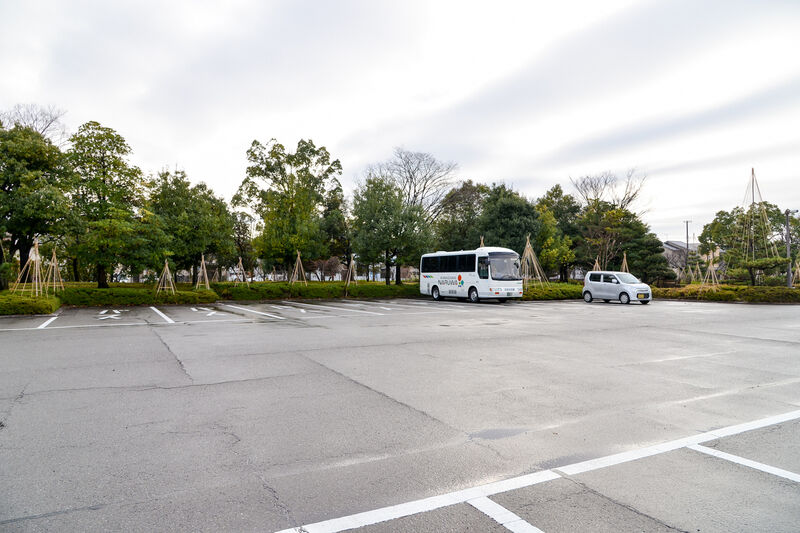 金沢市南斎場 駐車場