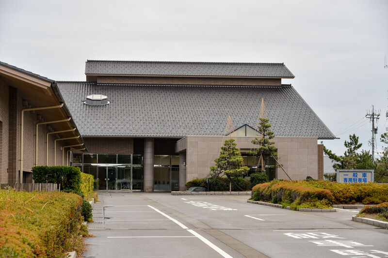 手取郷斎場 外観２