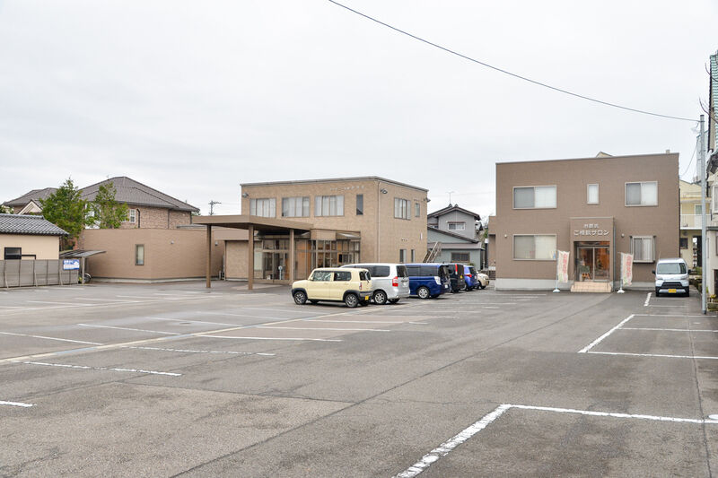 セレモニー会館タカダ 駐車場