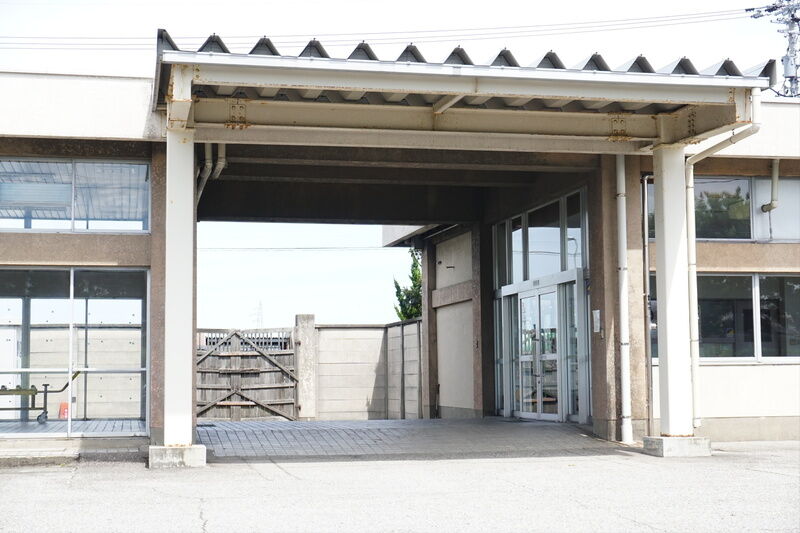富山市北部斎場 入口２