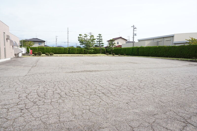 滑川市火葬場 駐車場