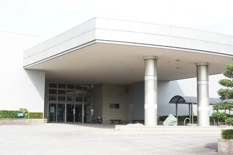 つるぎ彩慈館サンプレアホール 入口