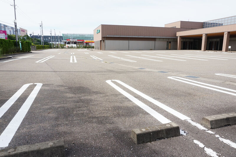 セレモニーホール高岡 駐車場