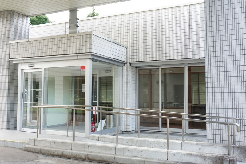 砺波市斎場 入口３