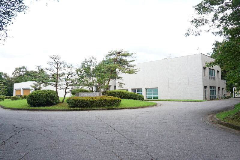 砺波市斎場 外観２