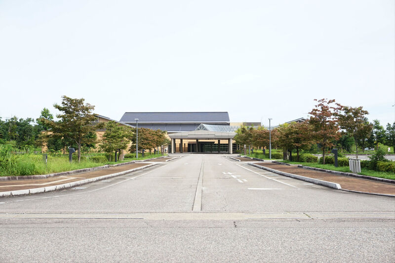 高岡斎場 外観１