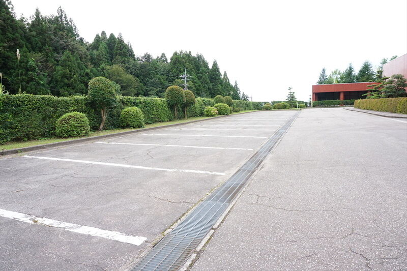 西部斎場 駐車場