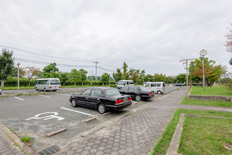 大阪市立瓜破斎場 駐車場